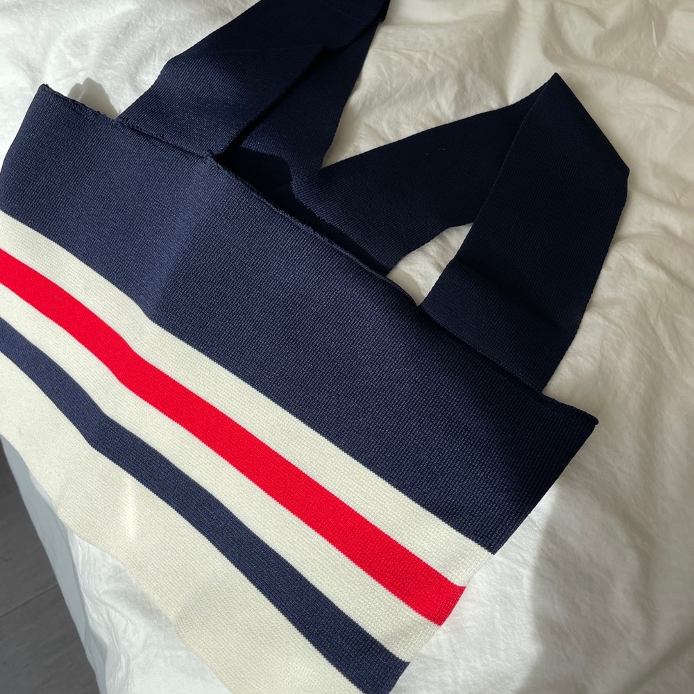 SEEK THE LABEL - Cute top